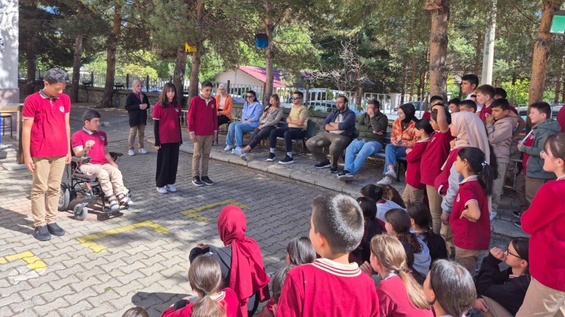 İLKÖĞRETİM HAFTASINI COŞKU İLE KUTLADIK